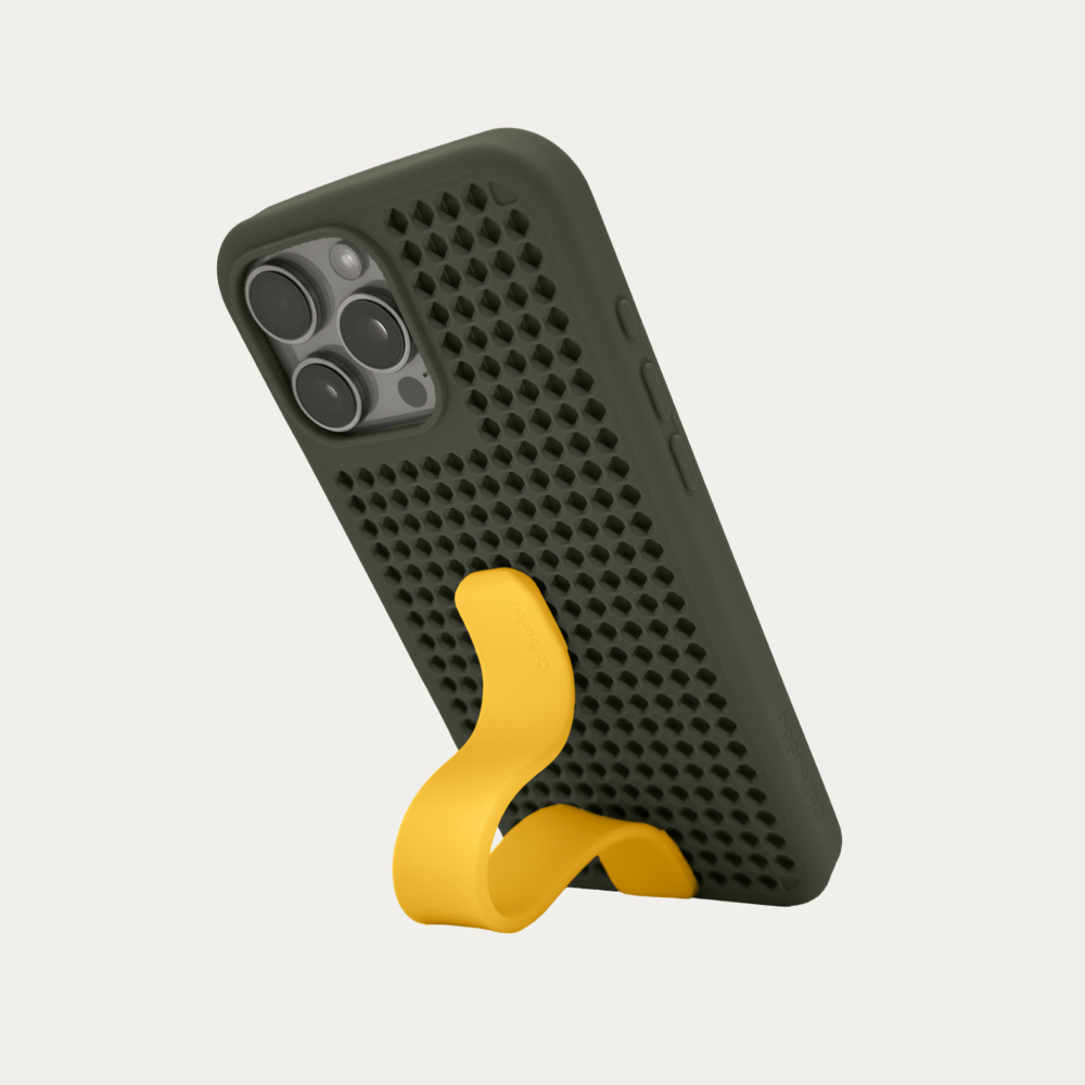 iPhone16ProMax Camo Orange 2